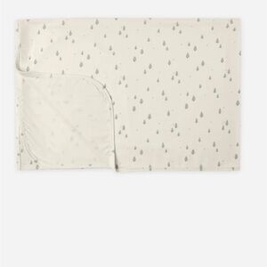 Quincy Mae Bamboo Swaddle Tree Pattern